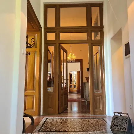 شقة Heritage Park Royal *